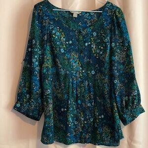 Women’s floral top size large